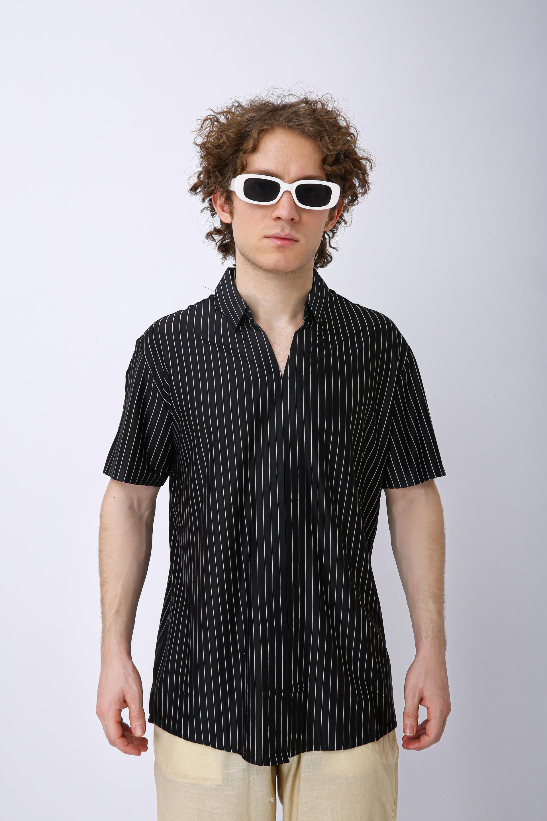 Men's Premium Vertical Striped Resort Shirt - Black